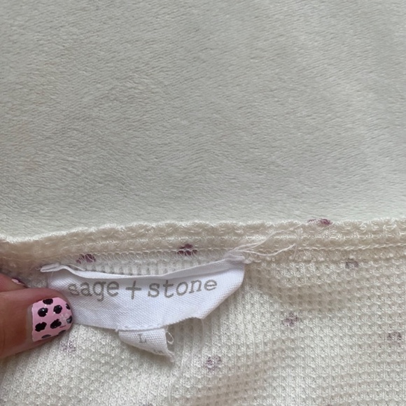 White and pink waffle knit lettuce trim tee - Picture 2 of 8